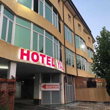 Yal Hotel & Restaurant Tetovo Kültér fotó